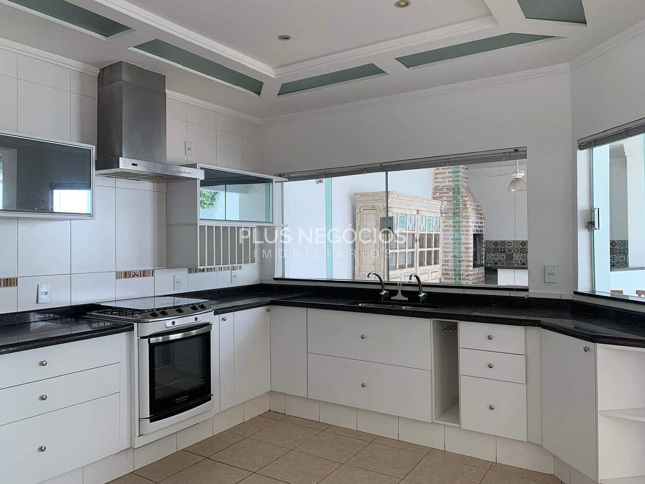 Casa, 3 quartos, 329 m² - Foto 8