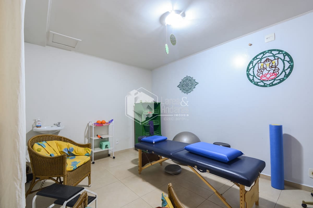 Casa, 8 quartos, 200 m² - Foto 31