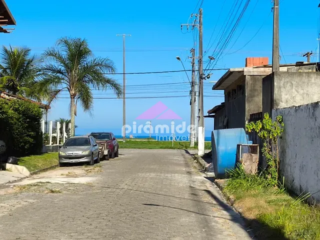 Casa com 348m² 7 quartos e 9 banheiros, à venda, no bairro Estância Balneária Hawai em Caraguatatuba