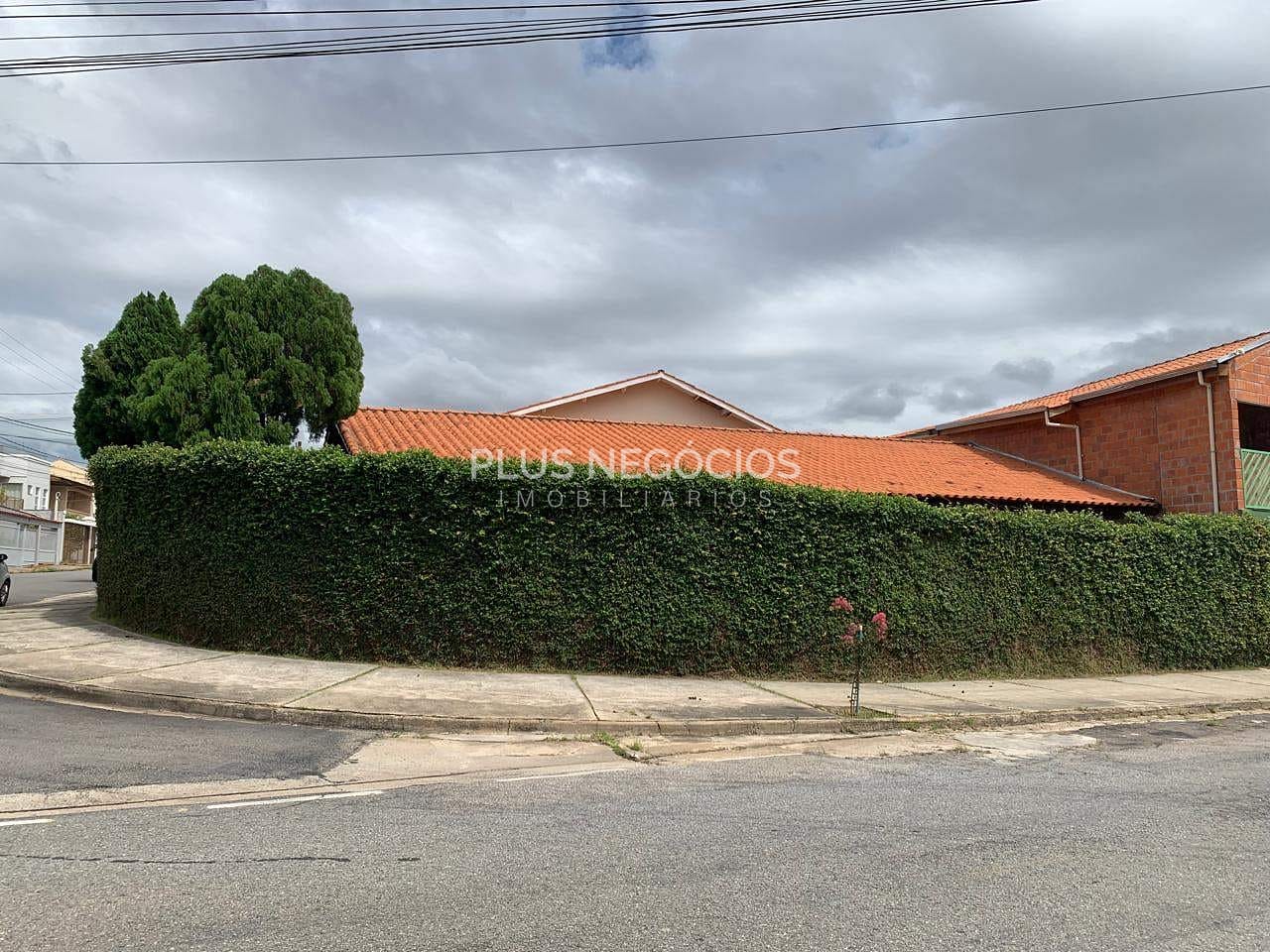 Casa, 4 quartos, 261 m² - Foto 2