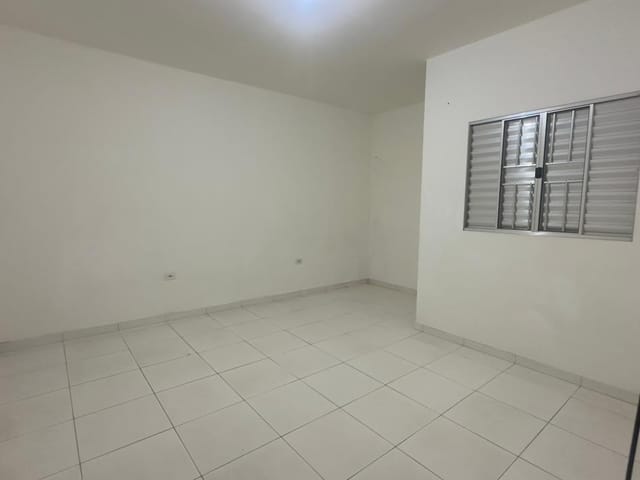 Foto do Casa - 2 Cômodos para alugar no Continental 3 - Guarulhos/SP | Imobiliária Compare