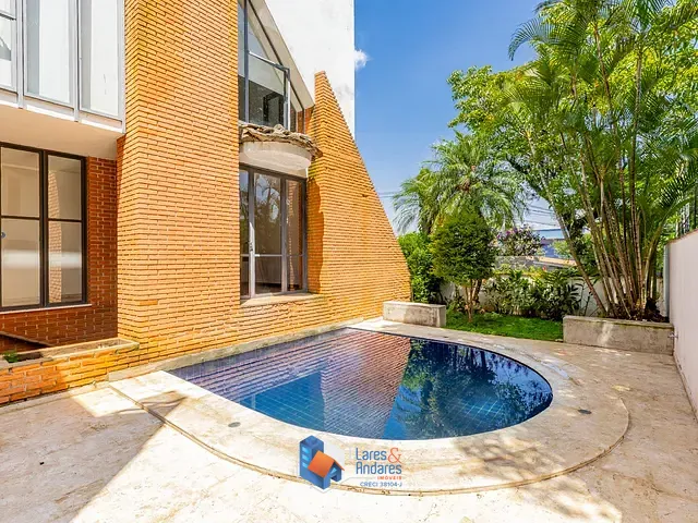 Casa com 407m² 4 quartos e 6 banheiros, à venda, no bairro Alto de Pinheiros em São Paulo