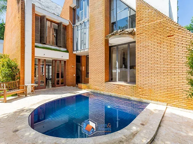 Casa com 407m² 4 quartos e 6 banheiros, à venda, no bairro Alto de Pinheiros em São Paulo