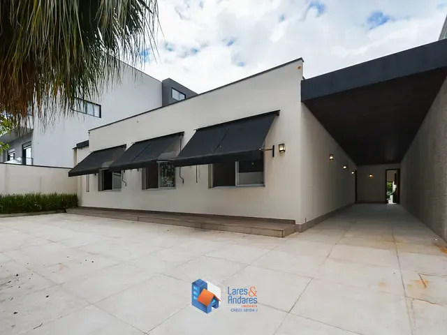 Casa com 675m² 3 quartos e 4 banheiros, à venda, no bairro Pacaembu em São Paulo