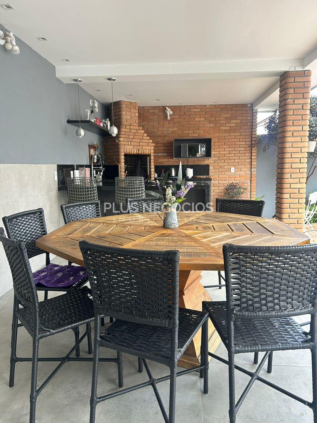 Casa, 4 quartos, 244 m² - Foto 2