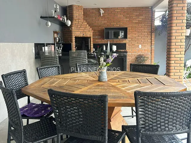 Casa com 360m² 4 quartos e 4 banheiros, à venda, no bairro Jardim Ibiti do Paço em Sorocaba
