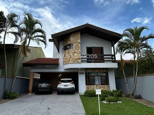 Casa com 360m² 4 quartos e 4 banheiros, à venda, no bairro Jardim Ibiti do Paço em Sorocaba
