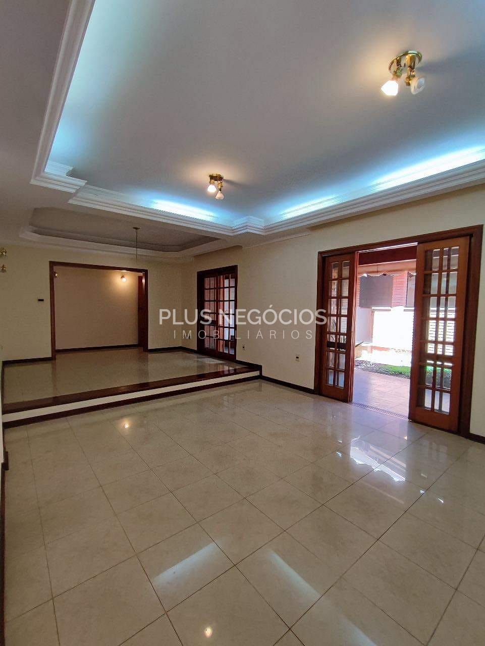 Casa, 3 quartos, 303 m² - Foto 3