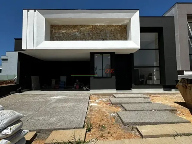 Casa com 300m² 3 quartos e 5 banheiros, à venda, no bairro Residencial London Park em Indaiatuba