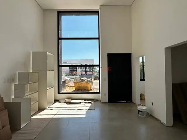 Casa com 300m² 3 quartos e 5 banheiros, à venda, no bairro Residencial London Park em Indaiatuba
