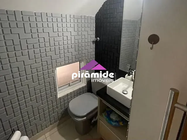 Casa com 125m² 3 quartos e 2 banheiros, à venda, no bairro Jardim das Indústrias em São José dos Campos