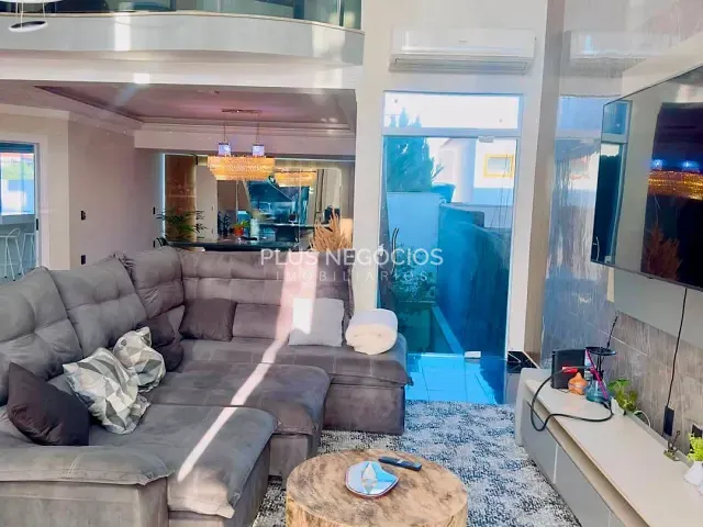 Casa com 300m² 4 quartos e 5 banheiros, à venda ou para alugar, no bairro Jardim Novo Horizonte em Sorocaba
