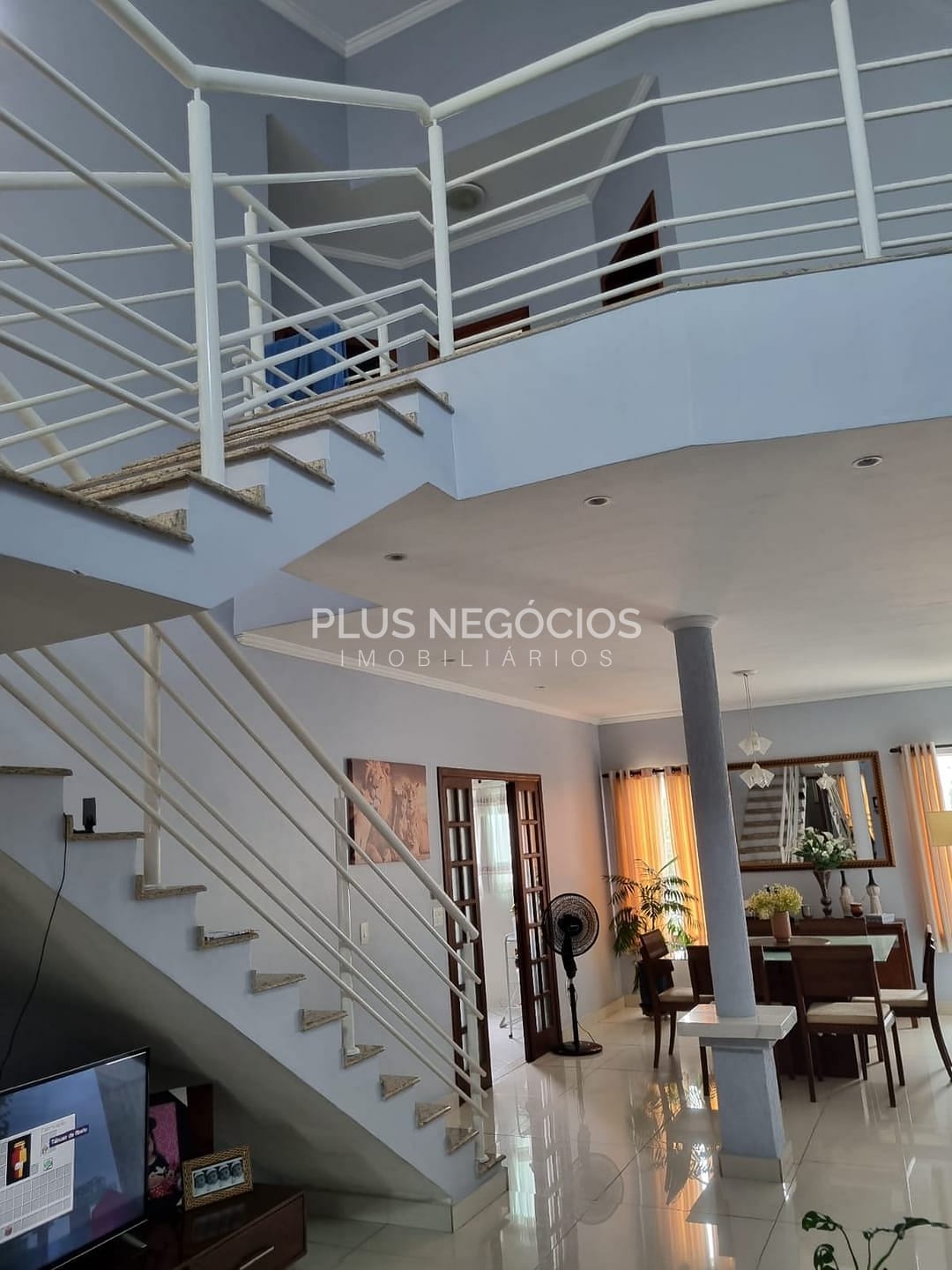 Casa, 4 quartos, 220 m² - Foto 2