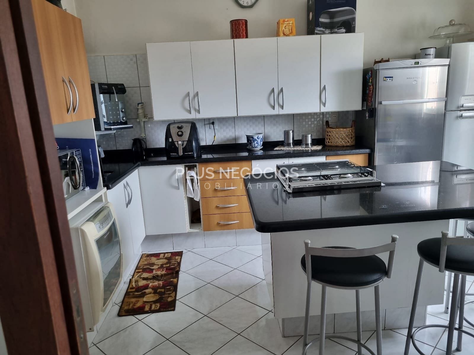 Casa, 4 quartos, 220 m² - Foto 4