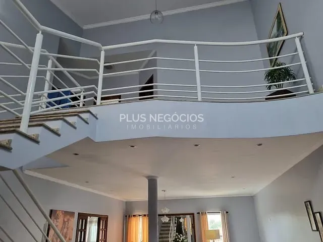 Casa com 400m² 4 quartos e 3 banheiros, à venda, no bairro Jardim Prestes de Barros em Sorocaba