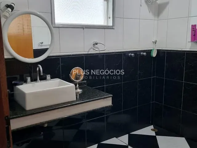 Casa com 400m² 4 quartos e 3 banheiros, à venda, no bairro Jardim Prestes de Barros em Sorocaba