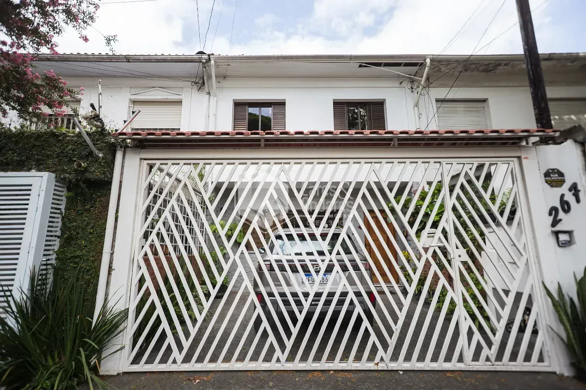 Casa, 3 quartos, 220 m² - Foto 1