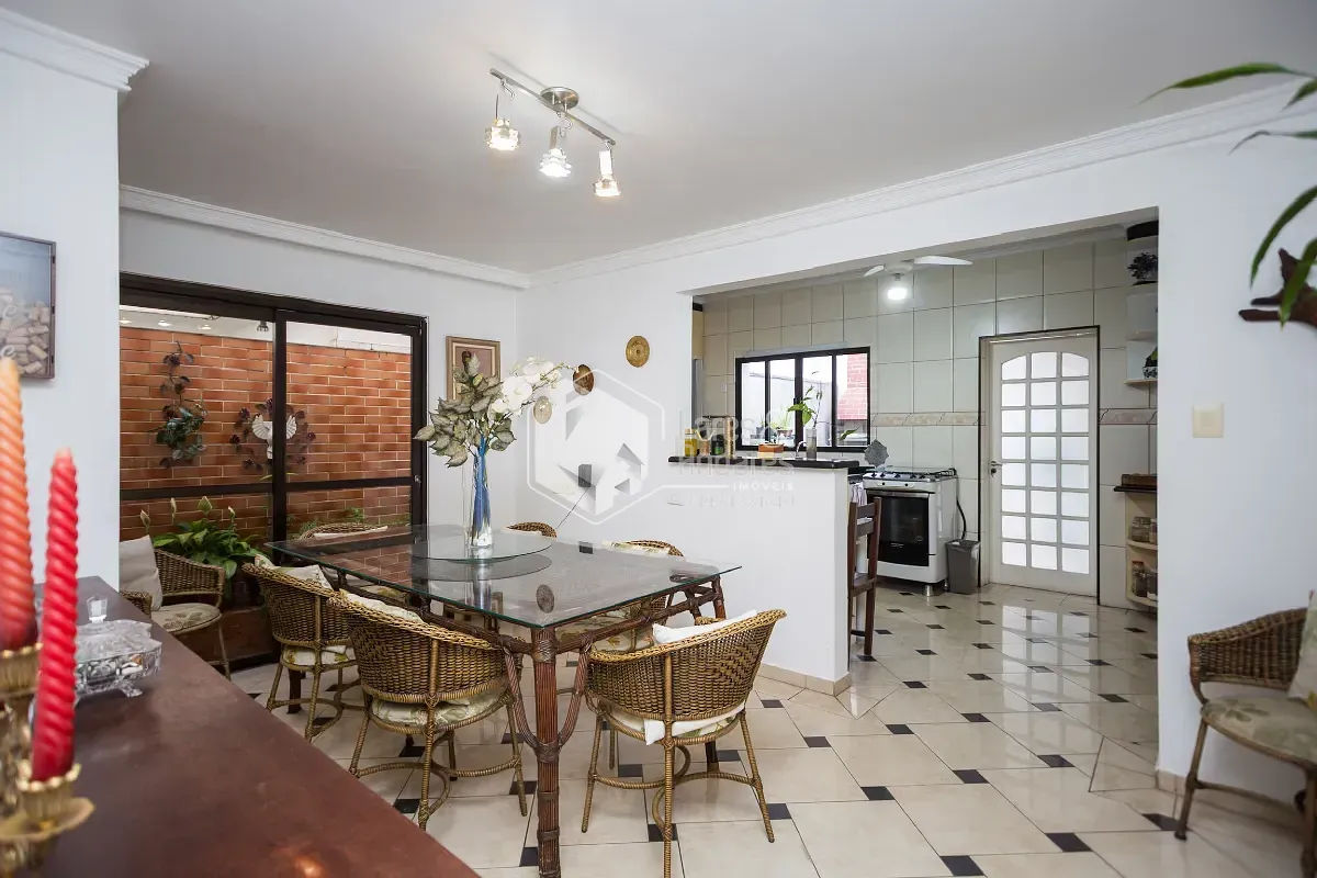 Casa, 3 quartos, 220 m² - Foto 10