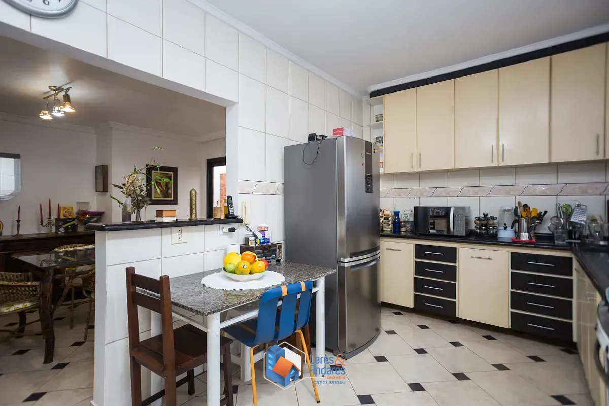 Casa, 3 quartos, 220 m² - Foto 13