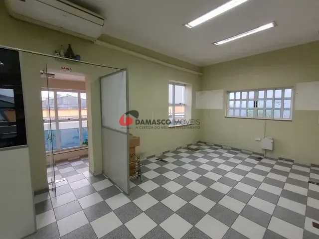 Casa com 313m² 8 quartos e 4 banheiros, à venda, no bairro Santo Antônio em São Caetano do Sul