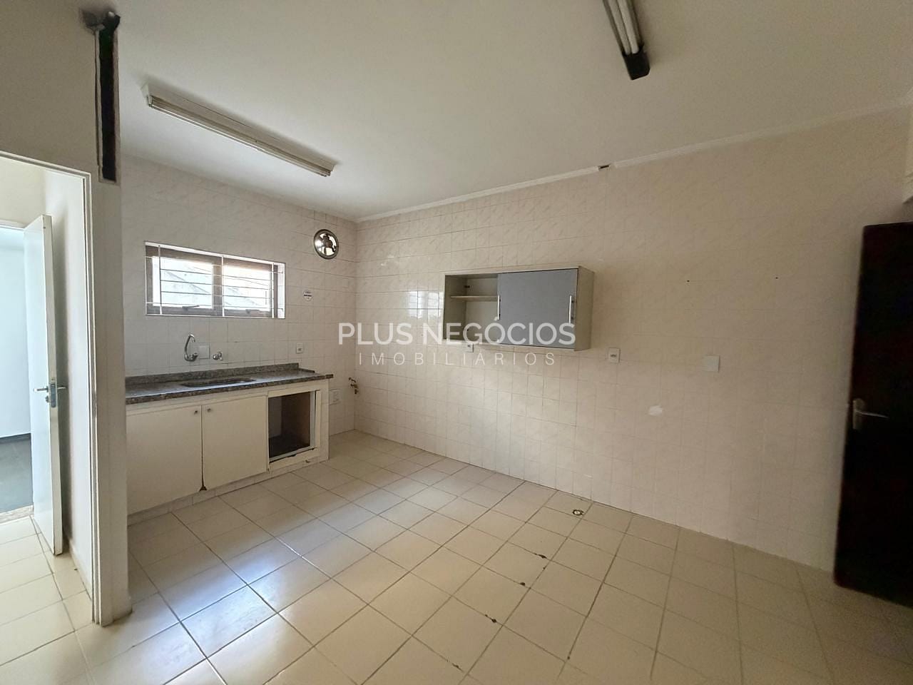 Casa, 1 quarto, 476 m² - Foto 6