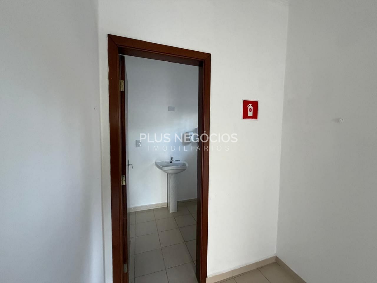 Casa, 1 quarto, 476 m² - Foto 9