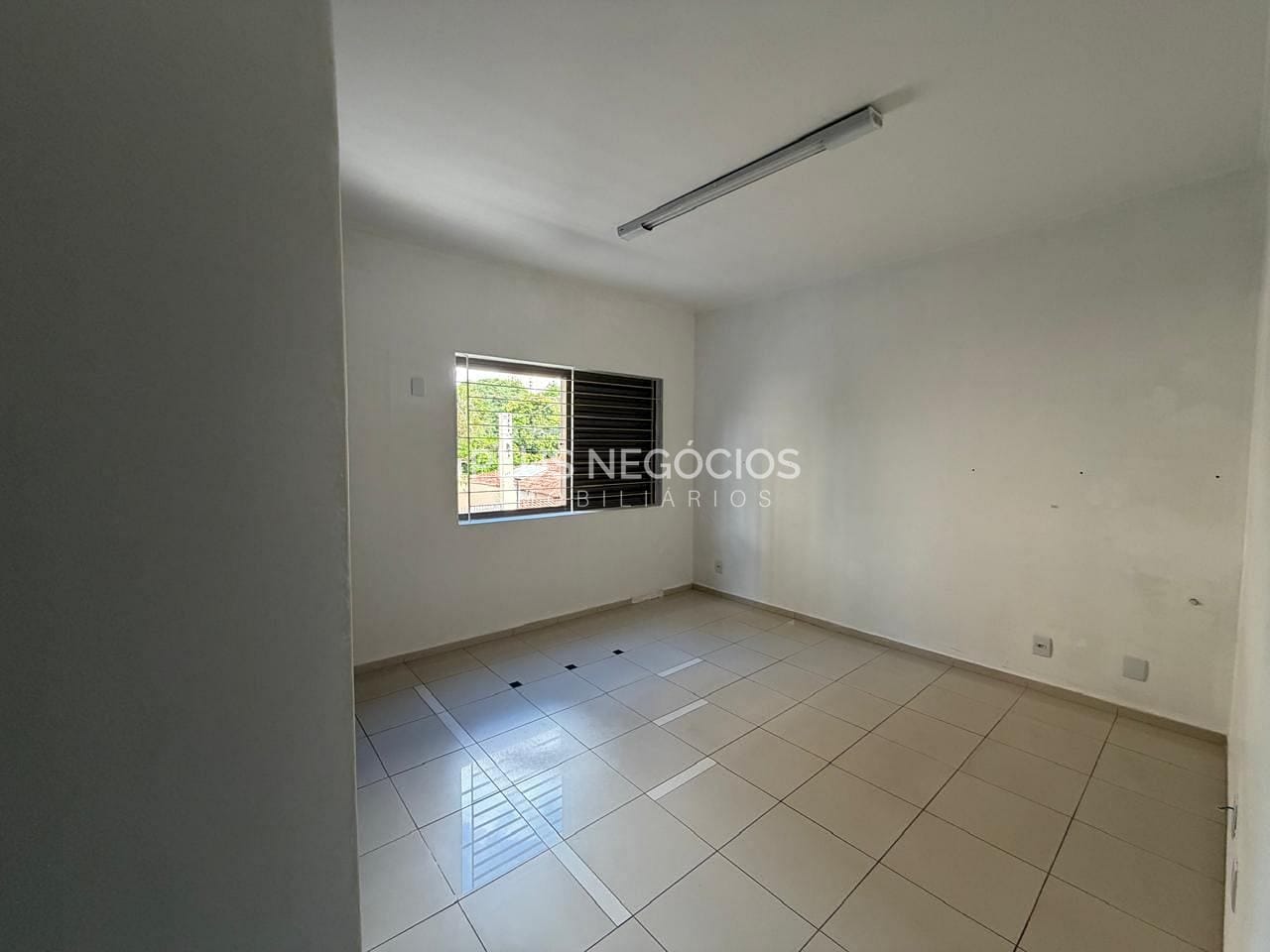 Casa, 1 quarto, 476 m² - Foto 11