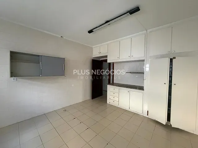 Casa com 500m², à venda ou para alugar, no bairro Jardim Panorama em Sorocaba