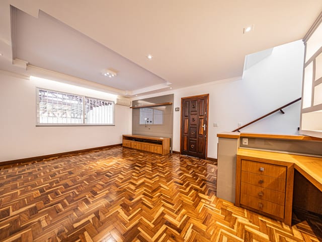 Foto do Casa - Casa para venda em Vila Anglo Brasileira com 3 quartos, sendo 1 suíte , 180m² | Lares e Andares Imóveis