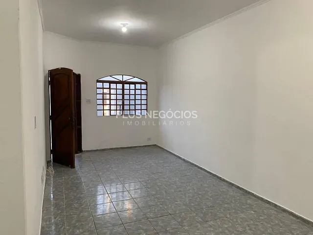 Casa com 126m² 2 quartos e 2 banheiros, à venda, no bairro Jardim Montevidéo em Sorocaba