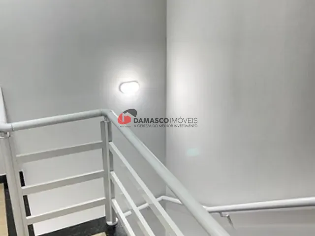 Sobrado 2 quartos e 2 banheiros, à venda, no bairro Jardim das Maravilhas em Santo André
