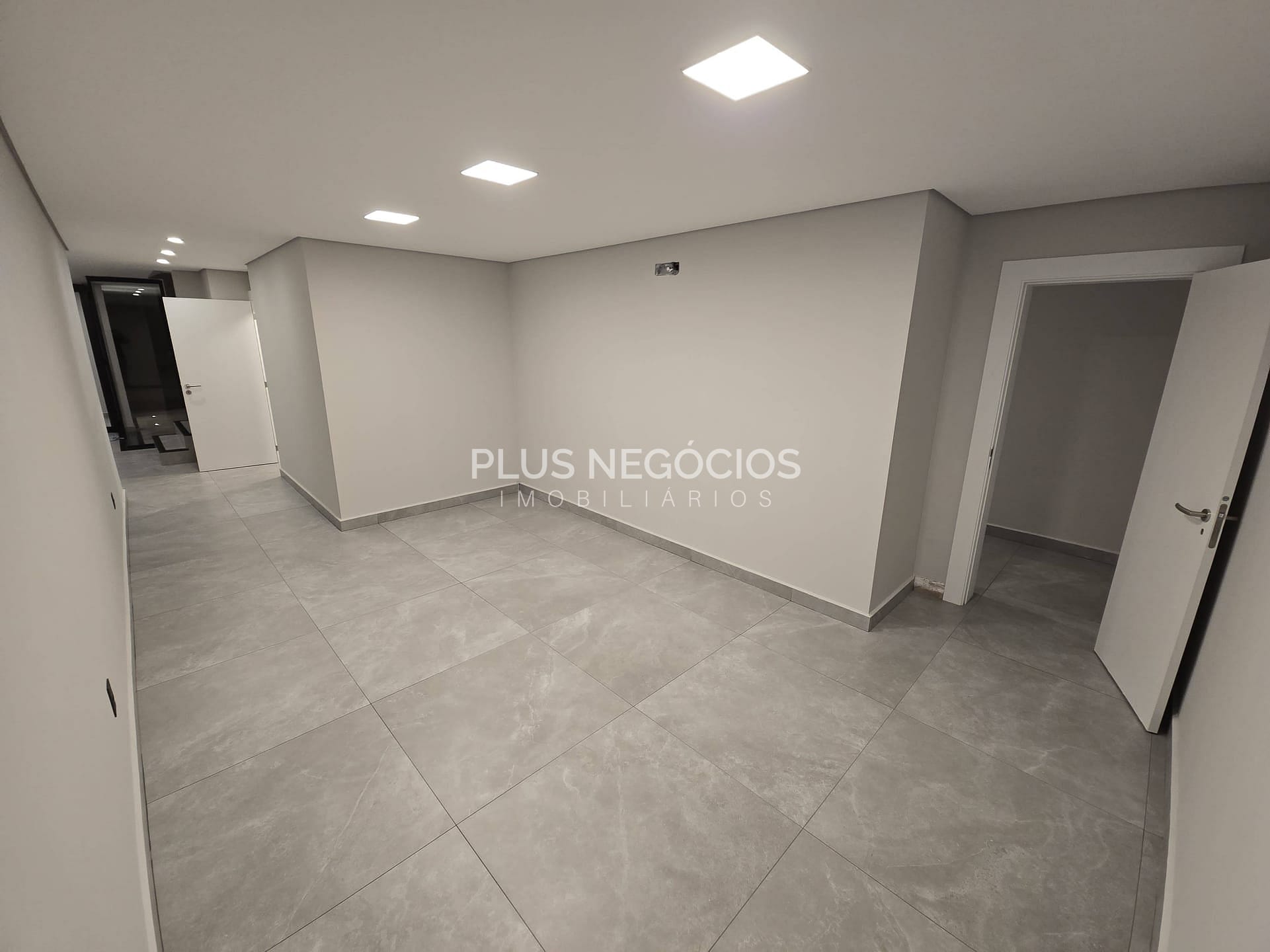 Casa, 4 quartos, 350 m² - Foto 41