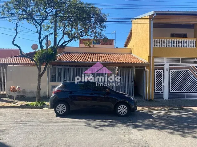 Casa com 159m² 4 quartos e 2 banheiros, à venda, no bairro Recanto dos Pinheiros em São José dos Campos