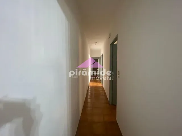 Casa com 159m² 4 quartos e 2 banheiros, à venda, no bairro Recanto dos Pinheiros em São José dos Campos