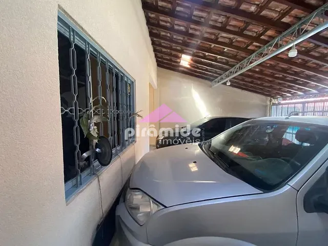 Casa com 159m² 4 quartos e 2 banheiros, à venda, no bairro Recanto dos Pinheiros em São José dos Campos