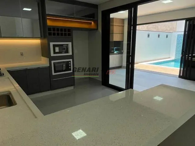 Casa com 300m² 3 quartos e 4 banheiros, à venda, no bairro Condomínio Dona Maria Candida em Indaiatuba