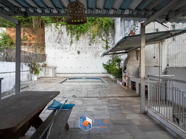 Casa com 340m² 4 quartos e 4 banheiros, à venda, no bairro Alto Da Lapa em São Paulo