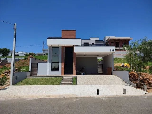 Casa com 250m² 3 quartos e 2 banheiros, à venda, no bairro Caçapava Velha em Caçapava