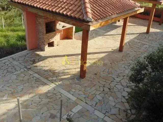 Casa com 250m² 3 quartos e 2 banheiros, à venda, no bairro Caçapava Velha em Caçapava