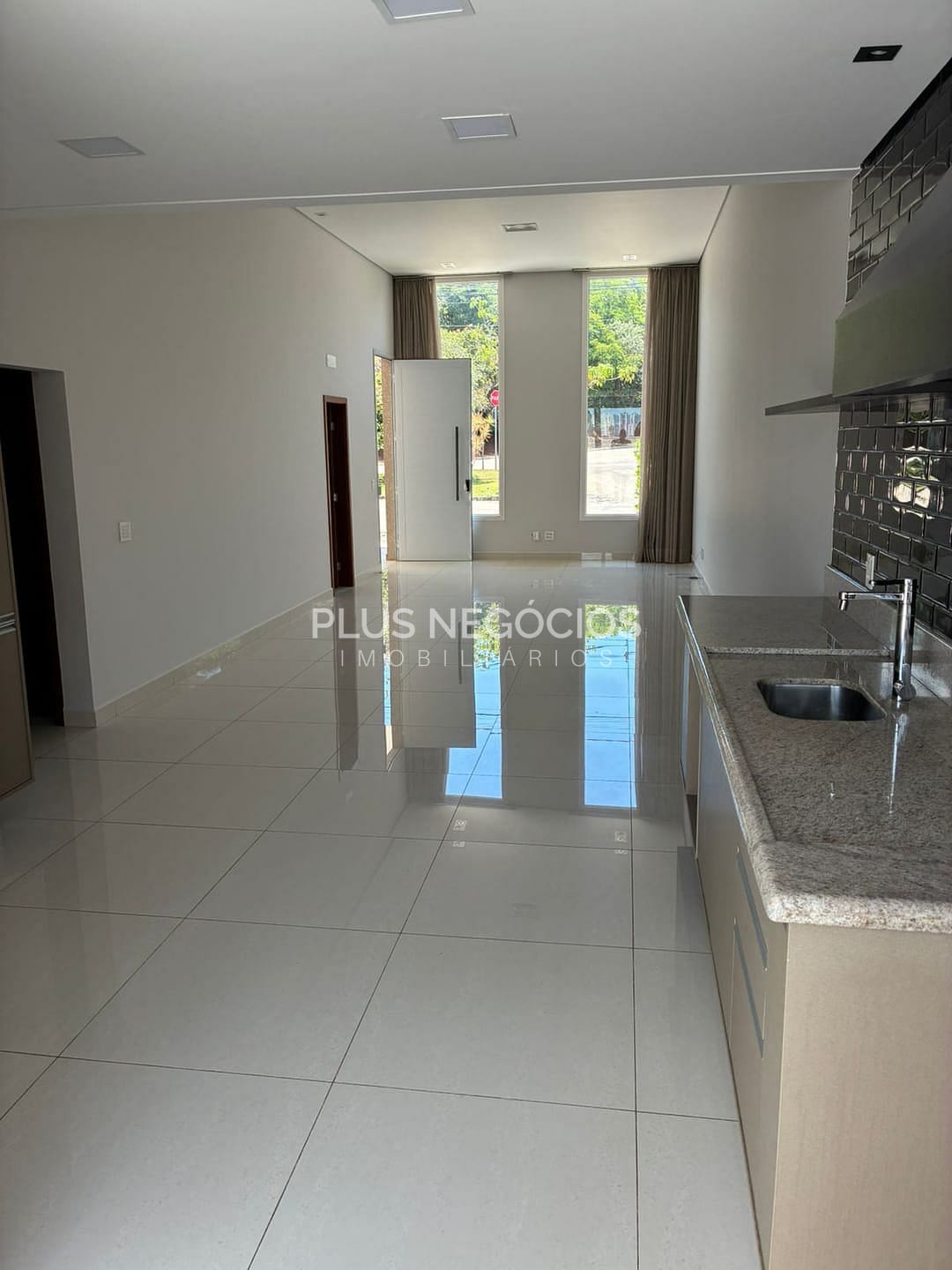 Casa, 2 quartos, 140 m² - Foto 1