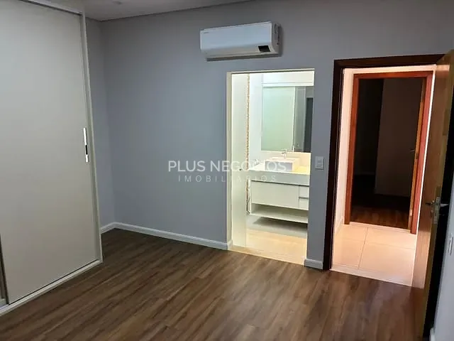 Casa com 250m² 2 quartos e 3 banheiros, à venda ou para alugar, no bairro Chácaras Reunidas São Jorge em Sorocaba