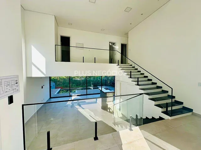 Casa com 465m² 4 quartos e 5 banheiros, à venda, no bairro Alphaville Nova Esplanada em Votorantim