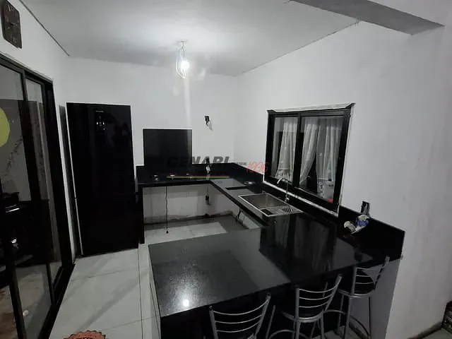 Casa com 150m² 3 quartos e 2 banheiros, à venda, no bairro Parque Residencial Sabiás em Indaiatuba