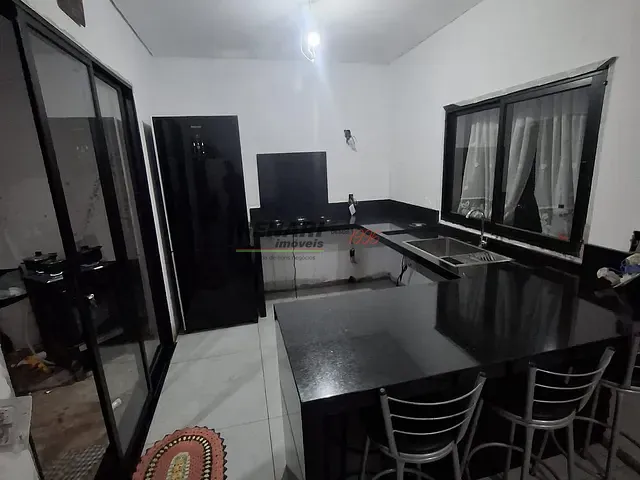 Casa com 150m² 3 quartos e 2 banheiros, à venda, no bairro Parque Residencial Sabiás em Indaiatuba