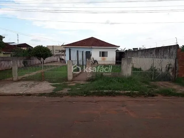 Casa com 1243m² 2 quartos e 1 banheiro, à venda, no bairro Amambaí em Campo Grande