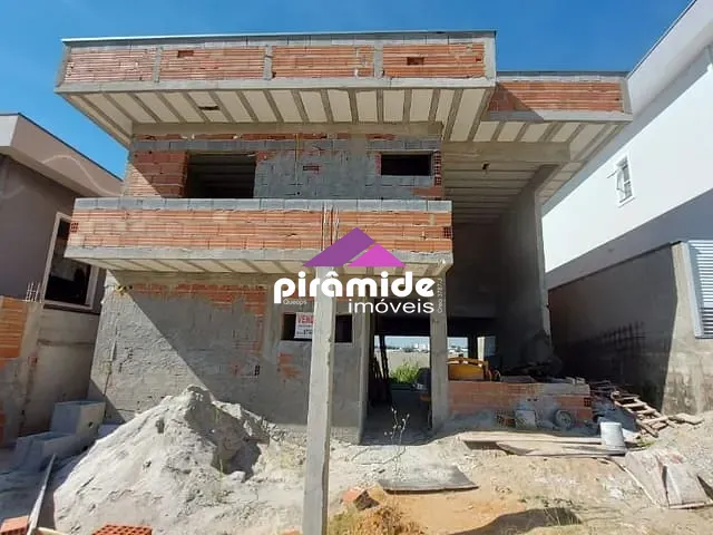 Casa com 250m² 4 quartos e 4 banheiros, à venda, no bairro Condomínio Residencial Mantiqueira em São José dos Campos
