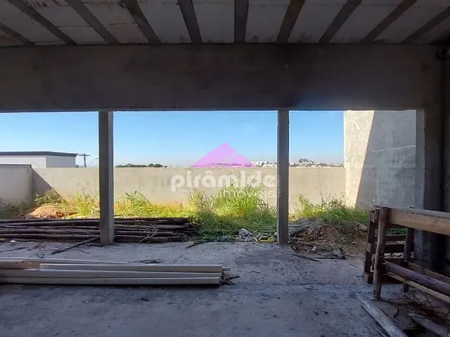 Casa com 250m² 4 quartos e 4 banheiros, à venda, no bairro Condomínio Residencial Mantiqueira em São José dos Campos