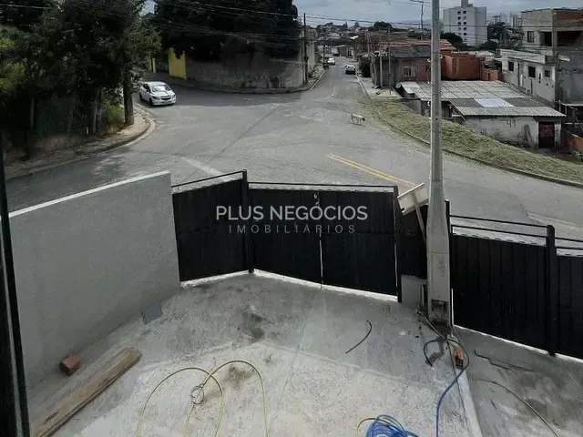 Casa 2 quartos e 2 banheiros, à venda, no bairro Vila Barão em Sorocaba