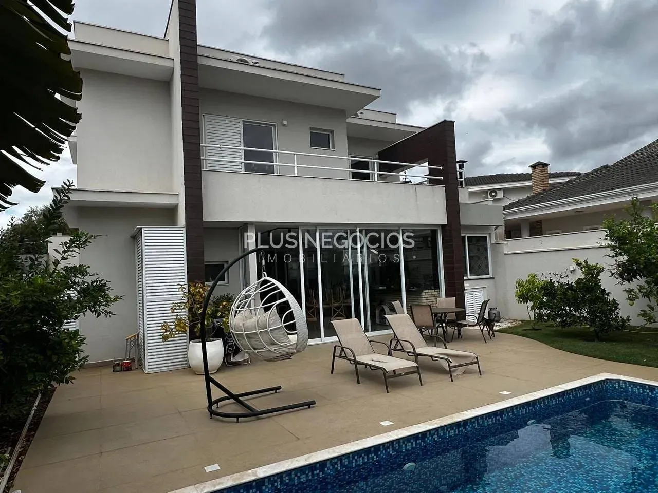 Casa, 4 quartos, 350 m² - Foto 1