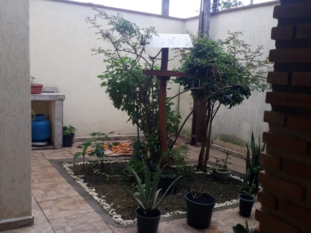 Casa com 300m² 3 quartos e 2 banheiros, à venda, no bairro Residencial Comercial Vila Verde em Pindamonhangaba